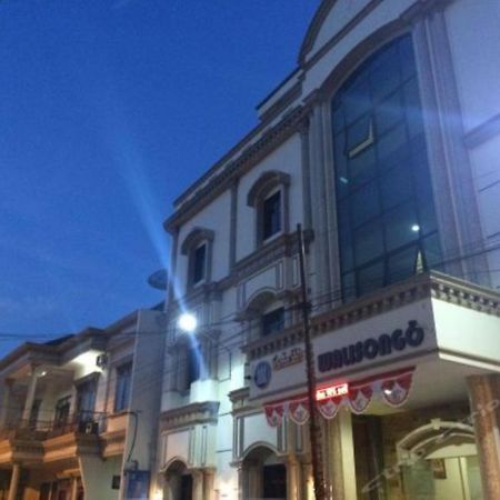 Hotel Syariah Walisongo Surabaya Esterno foto