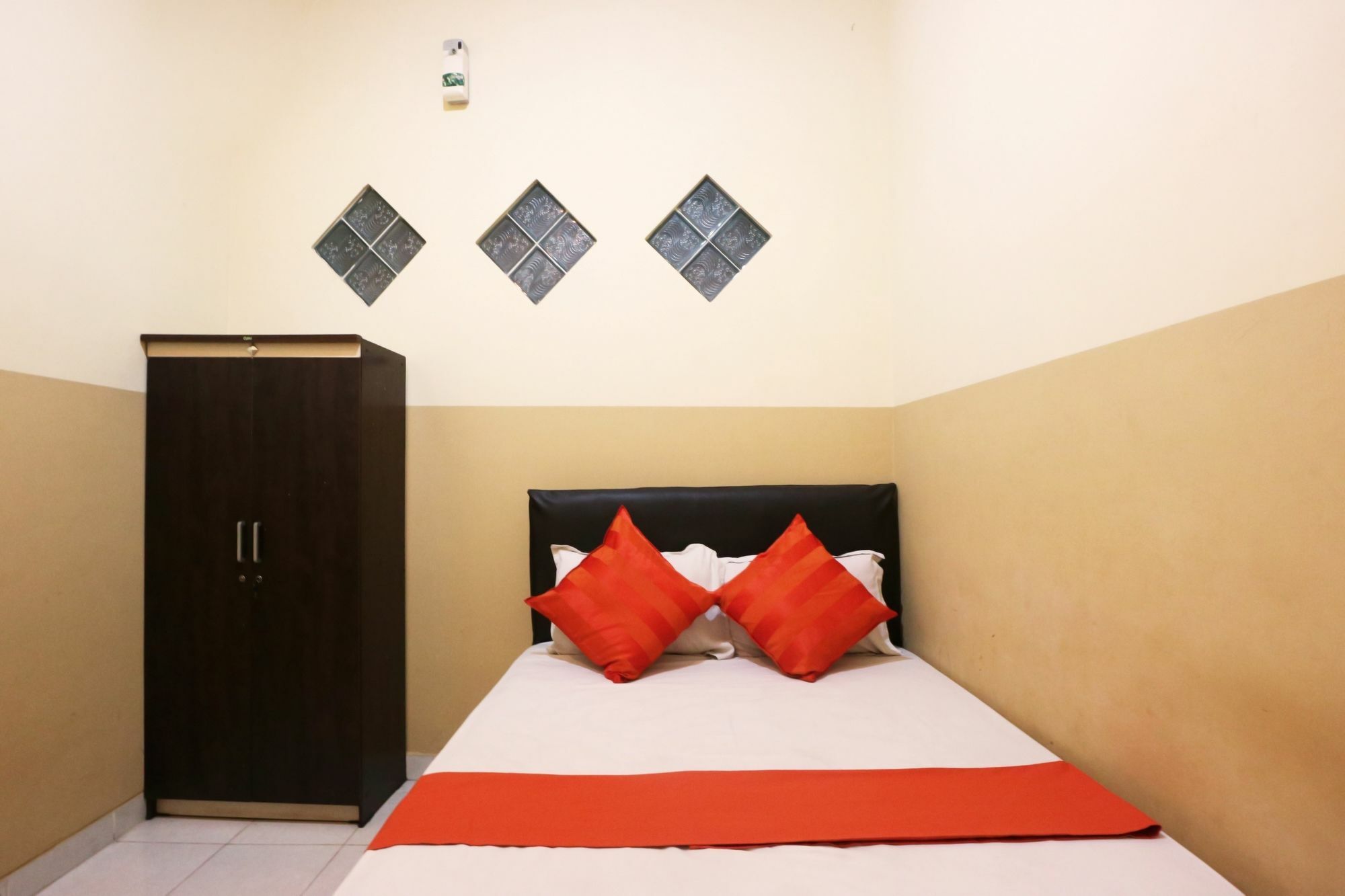 Hotel Syariah Walisongo Surabaya Esterno foto